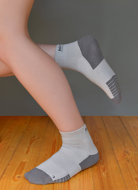 Quarter-Cut Athletic Socks - Gray -Compressed Cushion